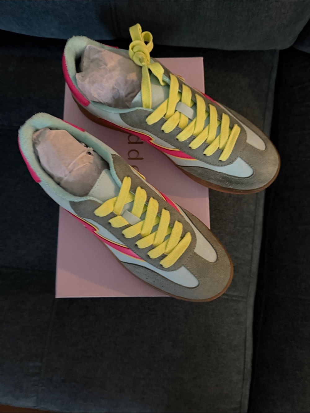 Madden girl Women’s Casual Lace-Up Sneakers in Gray, Pink & Yellow 7 1/2. NWT